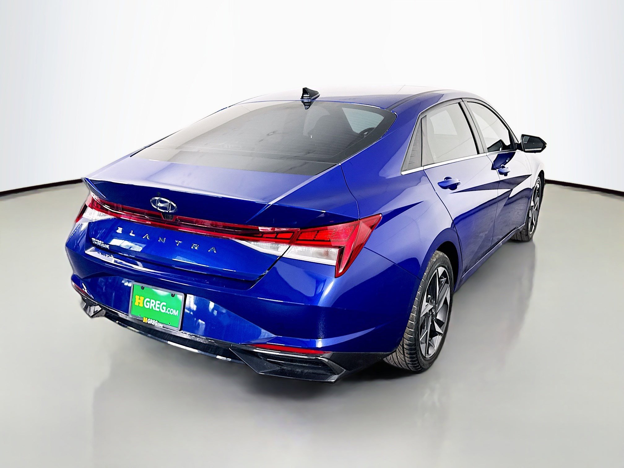 Used 2021 Hyundai Elantra SEL w/ Convenience + Premium Package image 10