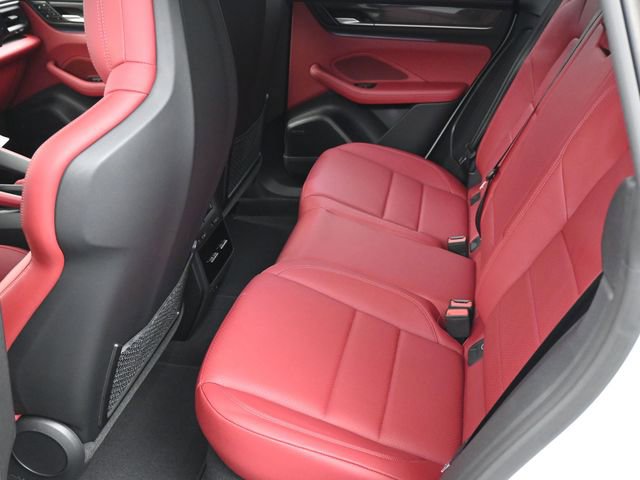 New 2024 Porsche Macan 4 Electric image 6