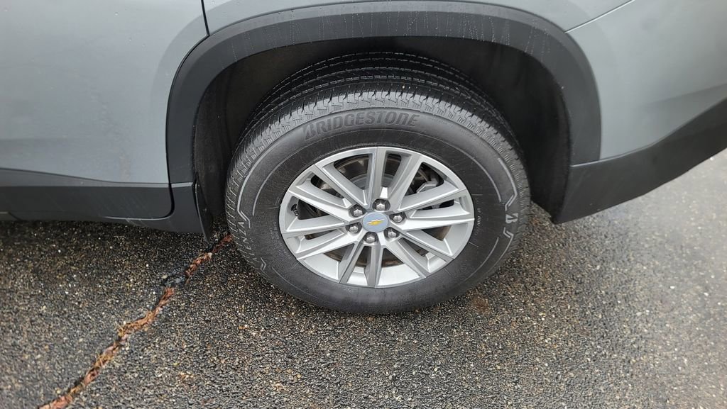 Certified 2023 Chevrolet Traverse LT image 8