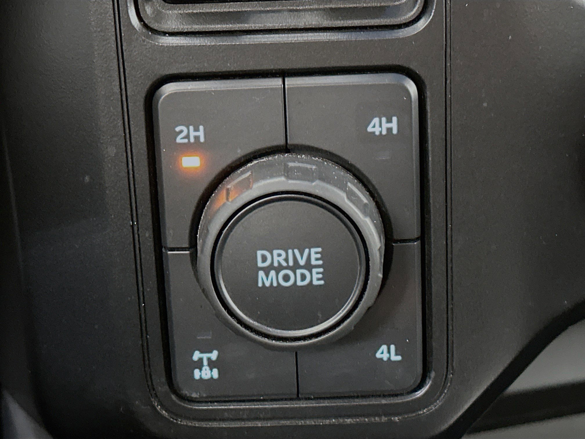 Used 2024 Ford F350 XLT w/ 360-Degree Camera Package image 21