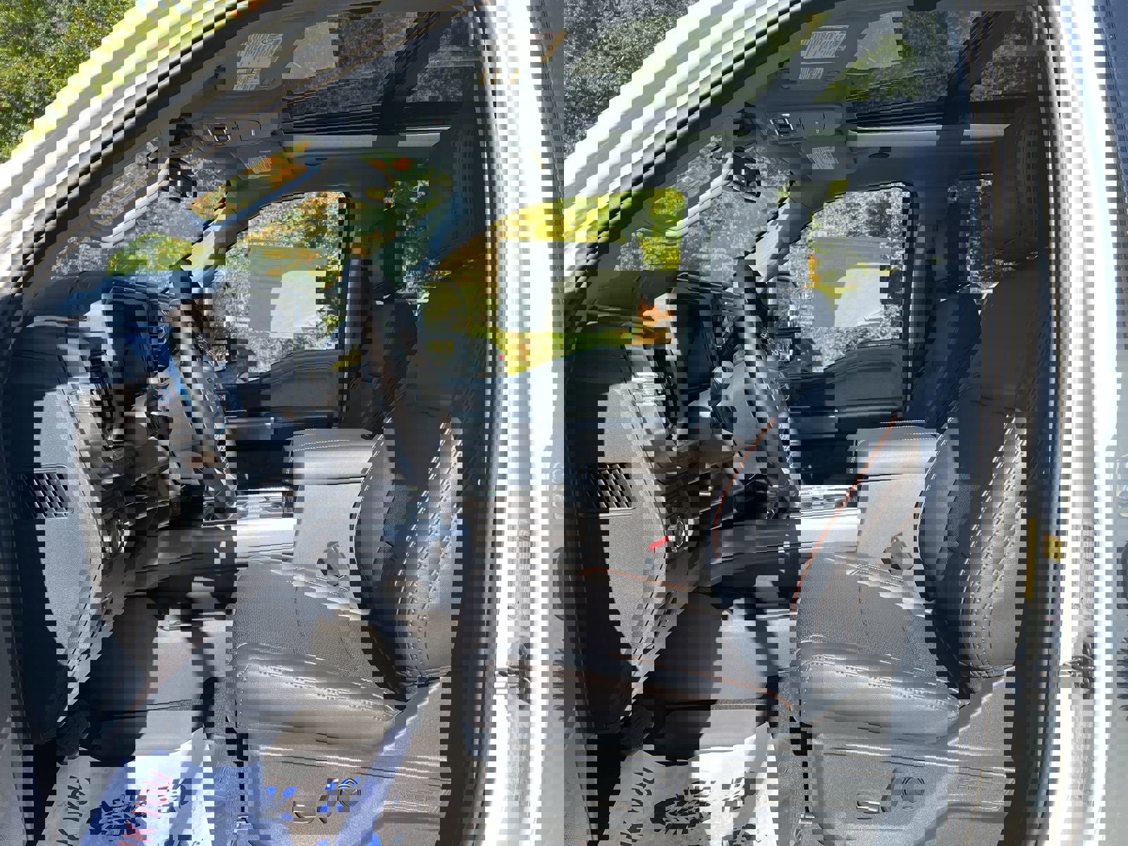 New 2025 Ford F350 Lariat w/ Lariat Ultimate Package image 19