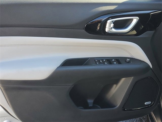 New 2026 Jeep Compass Limited w/ Sun, Sound & Navigation Group image 16