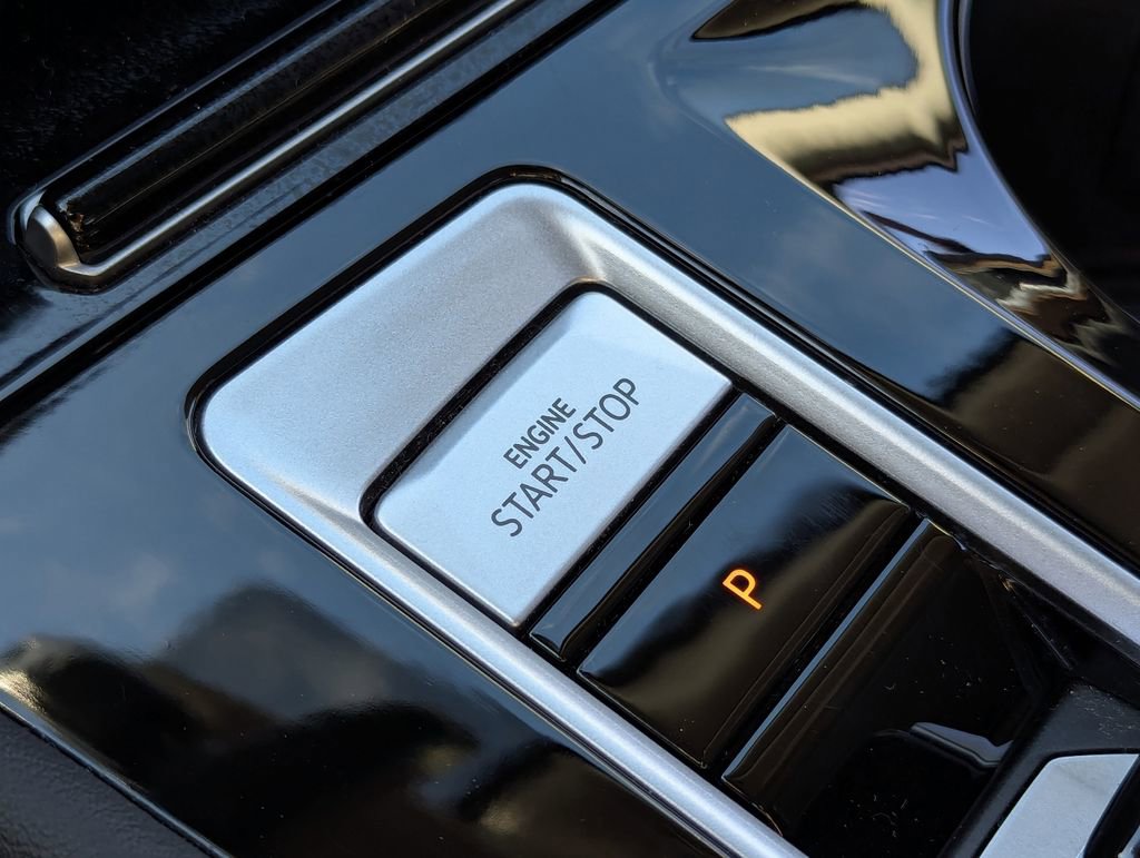 Used 2025 Volkswagen Atlas SE w/ Panoramic Sunroof Package AWD/4WD image 15