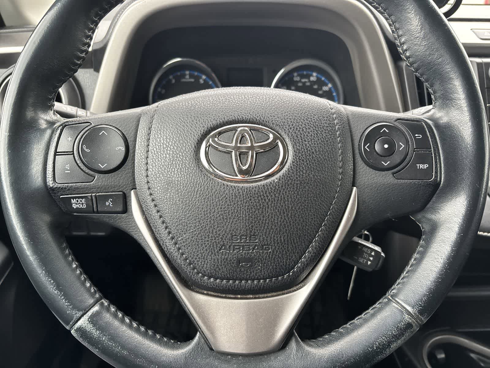 Used 2016 Toyota RAV4 XLE AWD/4WD image 8