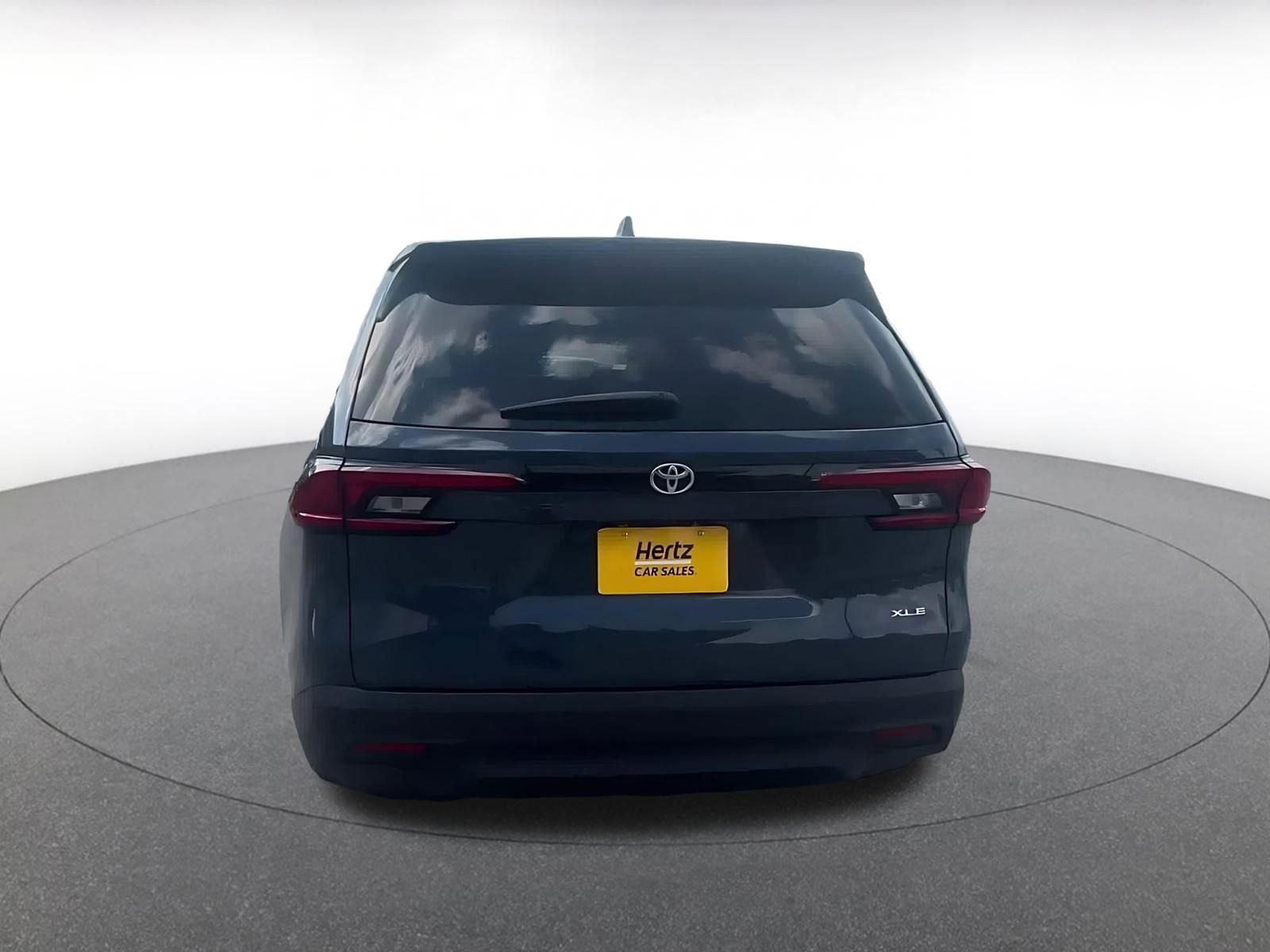 Used 2025 Toyota Grand Highlander FWD image 12