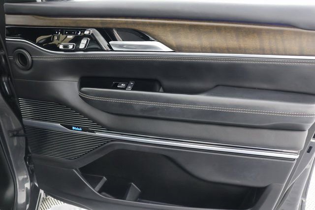 Used 2023 Jeep Grand Wagoneer Series II w/ Premium Group II image 30