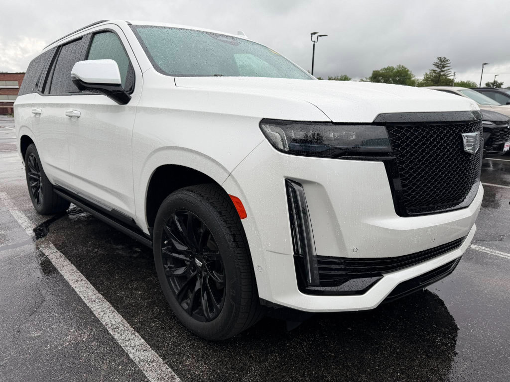 Used 2021 Cadillac Escalade Sport Platinum AWD/4WD image 3