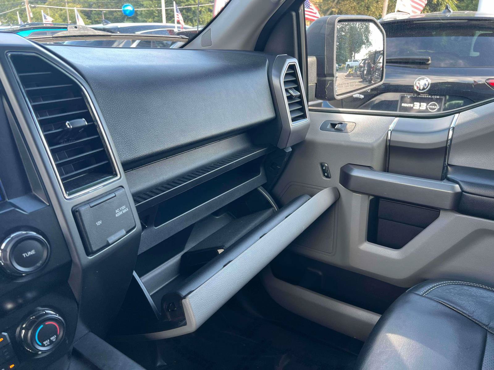Used 2020 Ford F150 XLT w/ Equipment Group 302A Luxury AWD/4WD image 15
