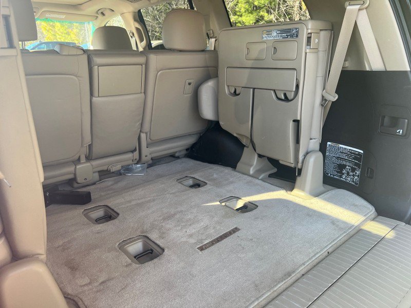 Used 2011 Toyota Land Cruiser w/ Upgrade Pkg AWD/4WD image 33