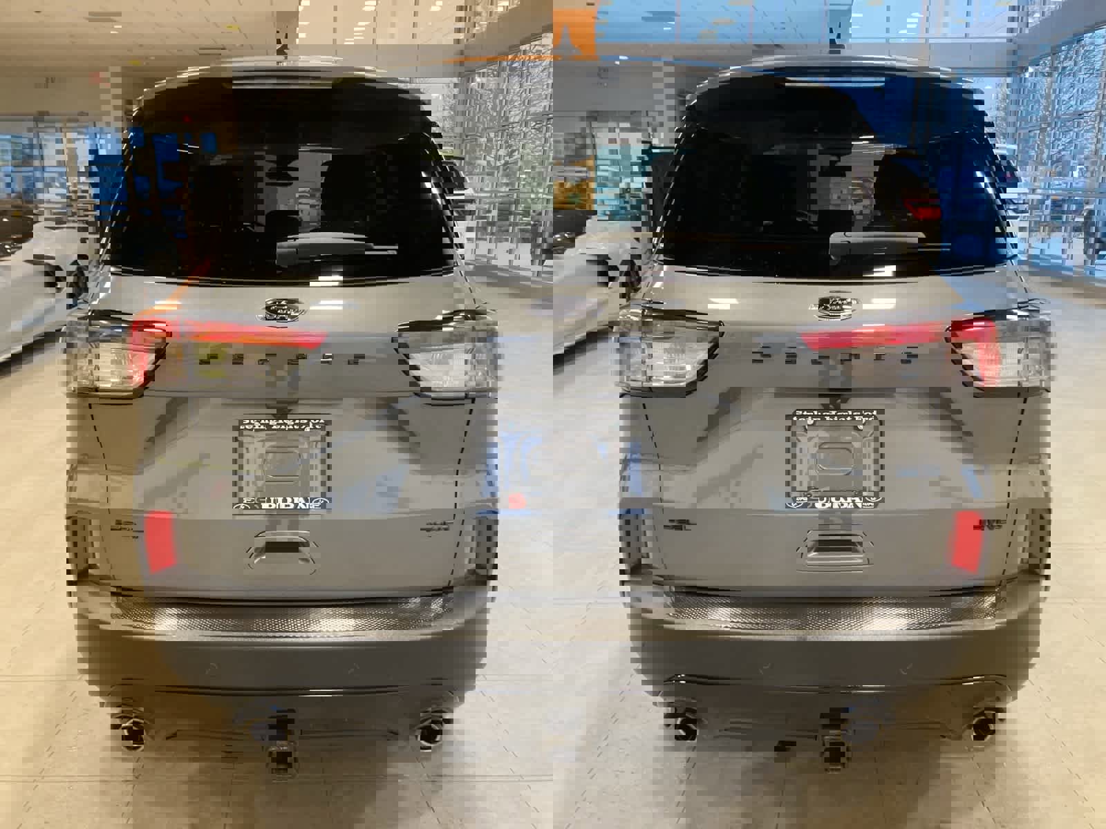 Certified 2021 Ford Escape SEL w/ SEL Stealth AWD Package image 6