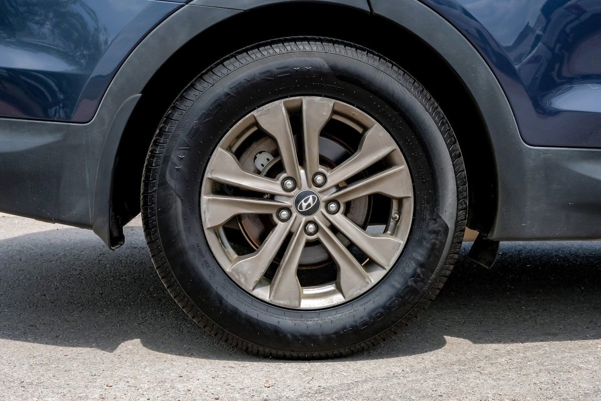 Used 2014 Hyundai Santa Fe Sport w/ Popular Equipment Package 02 image 57