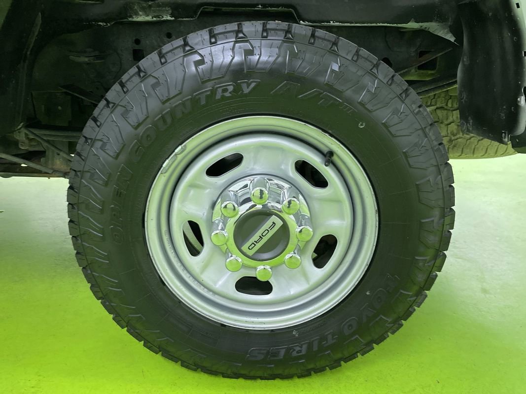 Used 2020 Ford F350 XL w/ Power Equipment Group image 14