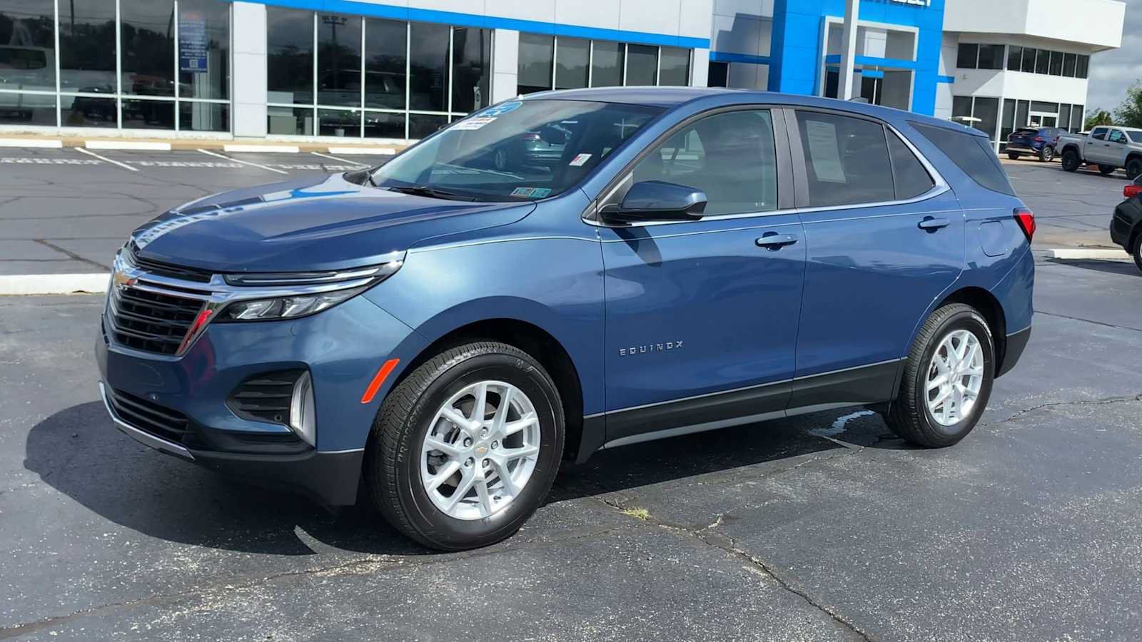 Certified 2024 Chevrolet Equinox LT AWD/4WD image 4