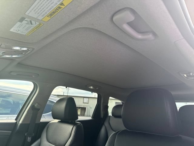 Used 2020 Hyundai Santa Fe SEL w/ Convenience + Premium Package FWD image 7