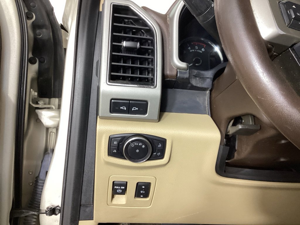 Used 2018 Ford F150 Lariat w/ Trailer Tow Package AWD/4WD image 13