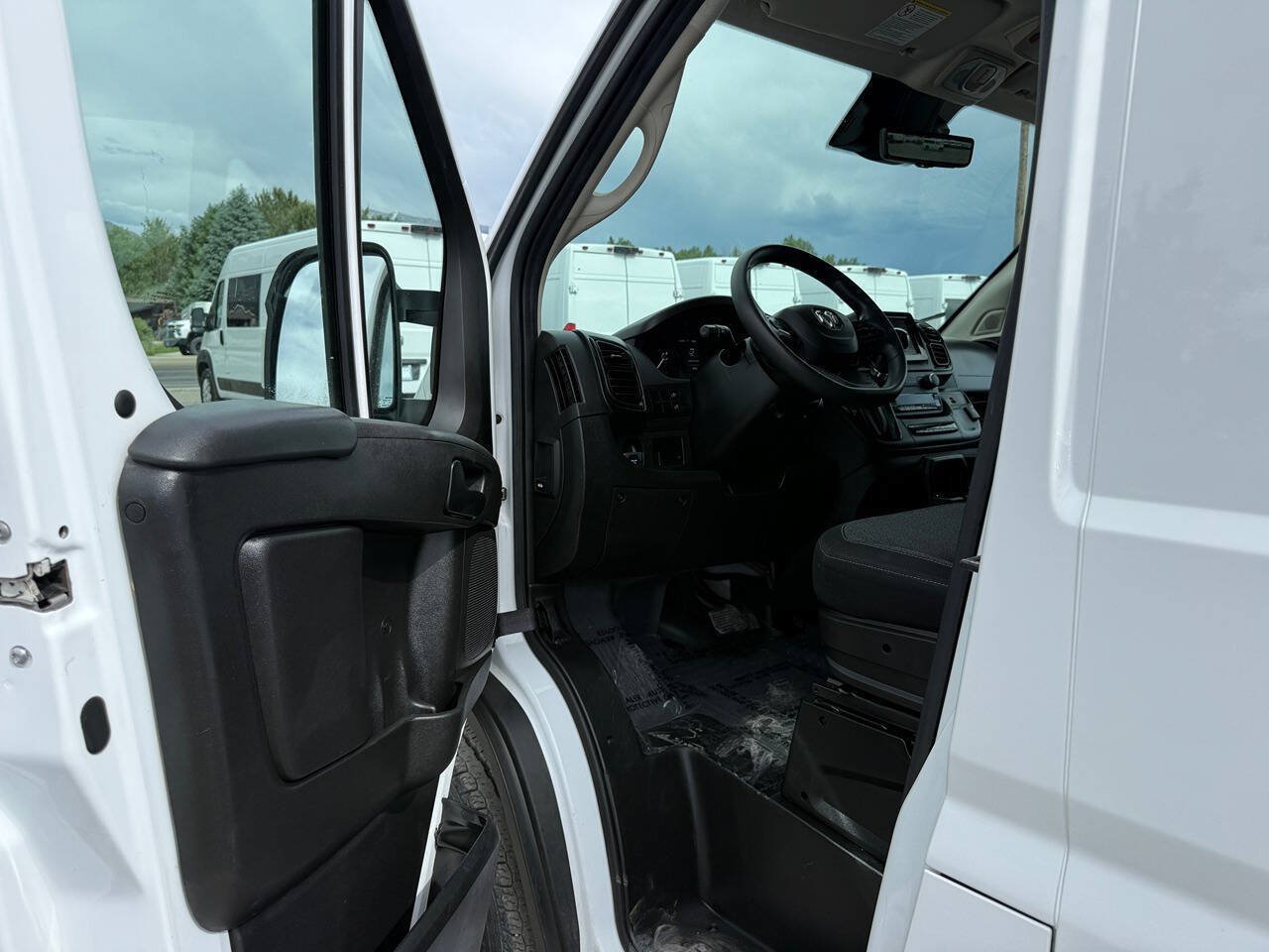 Used 2023 RAM ProMaster 3500 FWD image 14