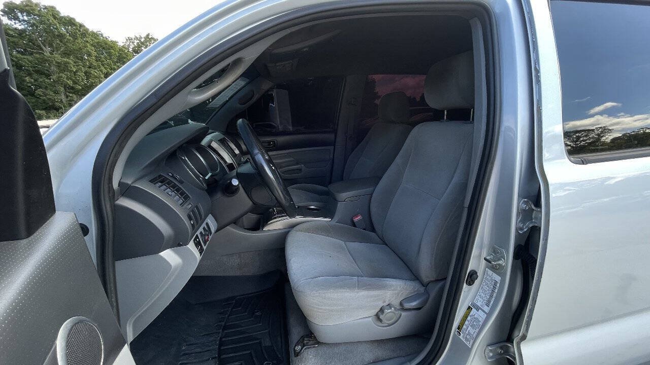 Used 2005 Toyota Tacoma PreRunner w/ SR5 Pkg #3 RWD image 13
