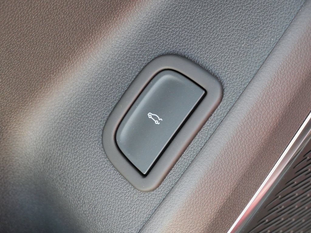 New 2026 GMC Acadia Denali w/ Super Cruise Package AWD/4WD image 44