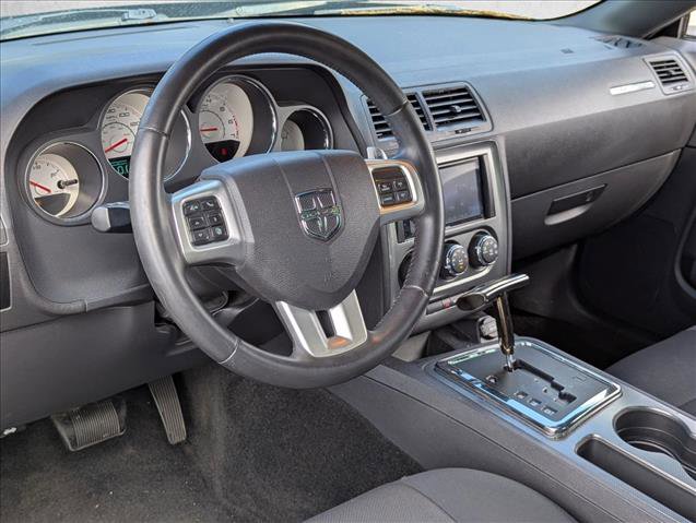 Used 2013 Dodge Challenger R/T RWD image 9