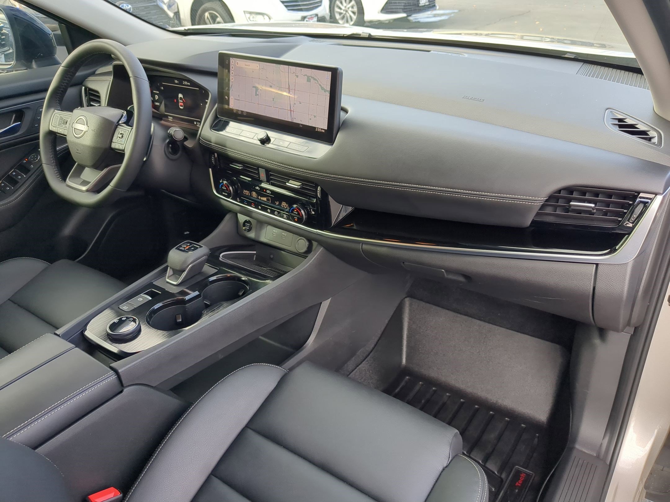 Used 2025 Nissan Rogue SL w/ Tech Package image 36