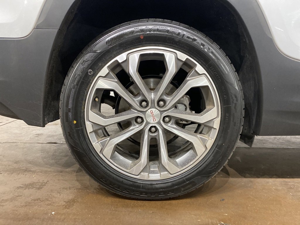 Used 2020 GMC Terrain SLT w/ Preferred Package image 16
