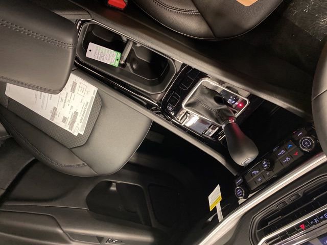 Used 2026 Jeep Compass Latitude image 12