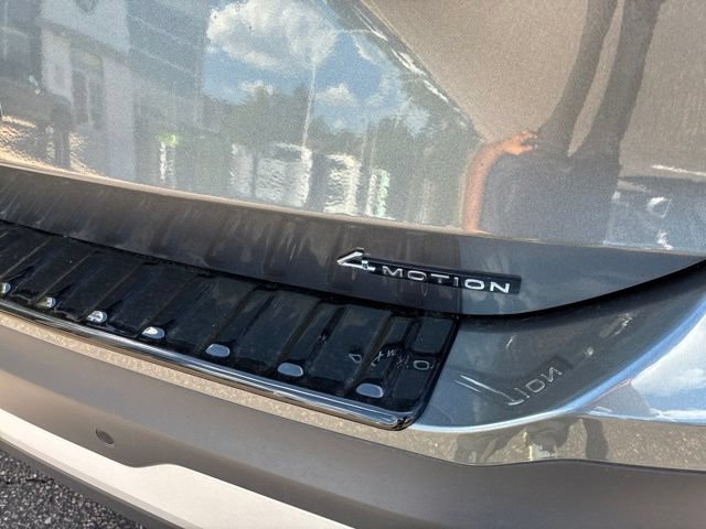 Certified 2025 Volkswagen Tiguan S AWD/4WD image 7