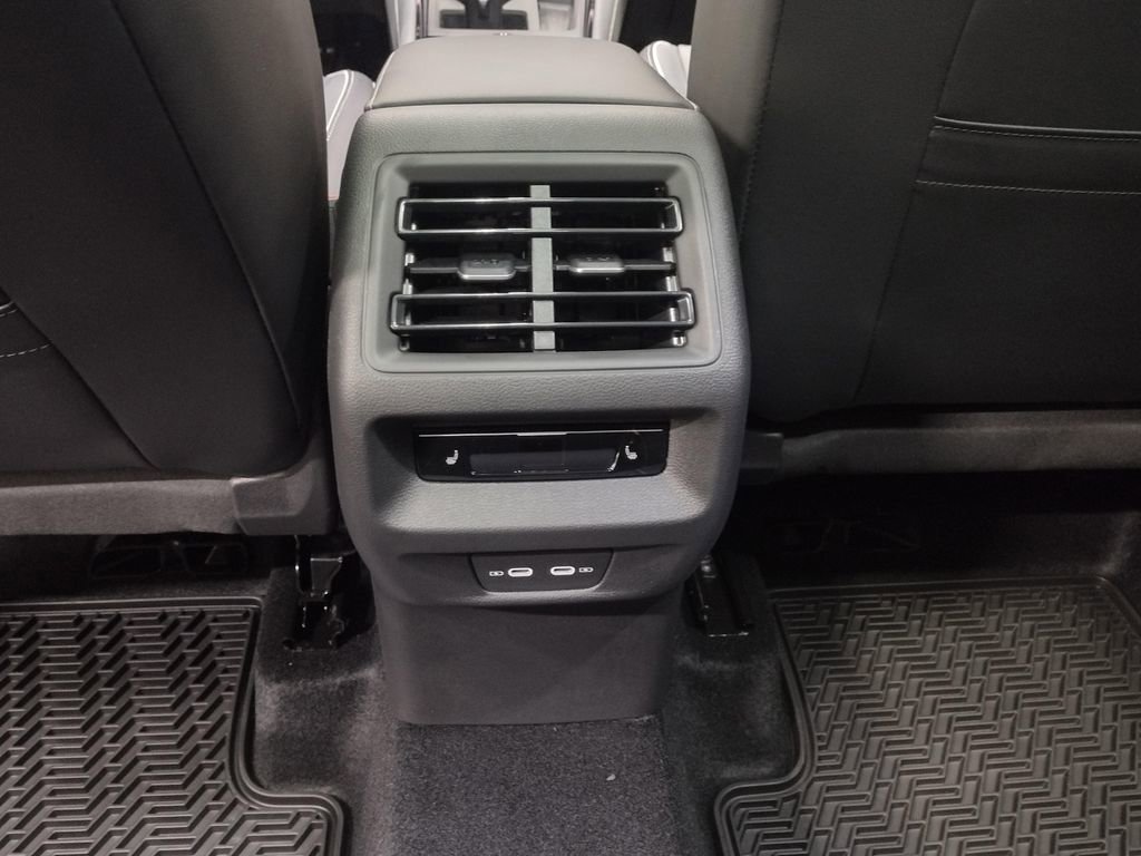 New 2026 Volkswagen Tiguan SEL R-Line image 37