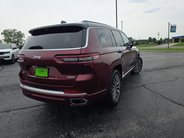 Used 2025 Jeep Grand Cherokee L Summit AWD/4WD image 6
