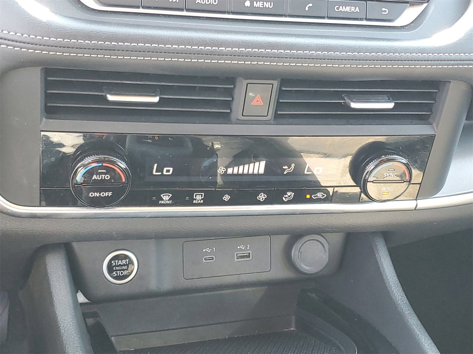 Used 2023 Nissan Rogue SV image 18