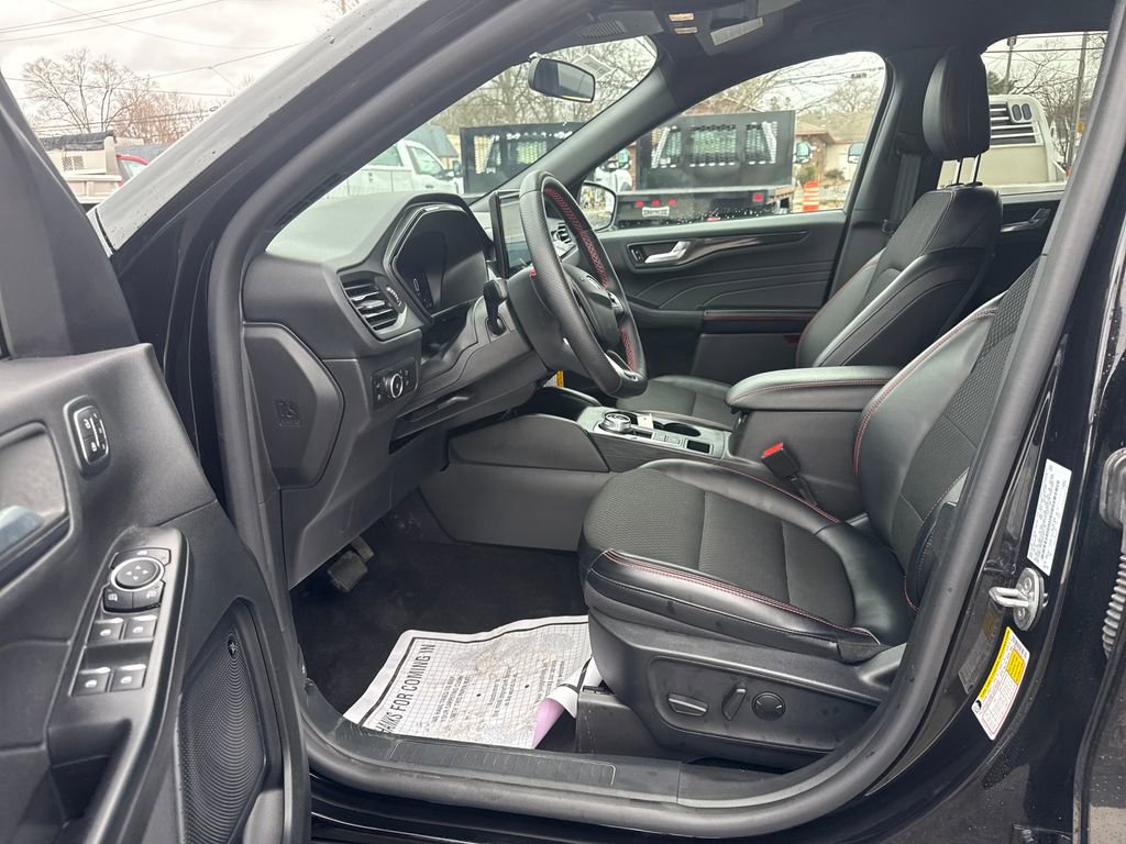Used 2025 Ford Escape ST-Line Elite w/ Tech Pack #2 image 24