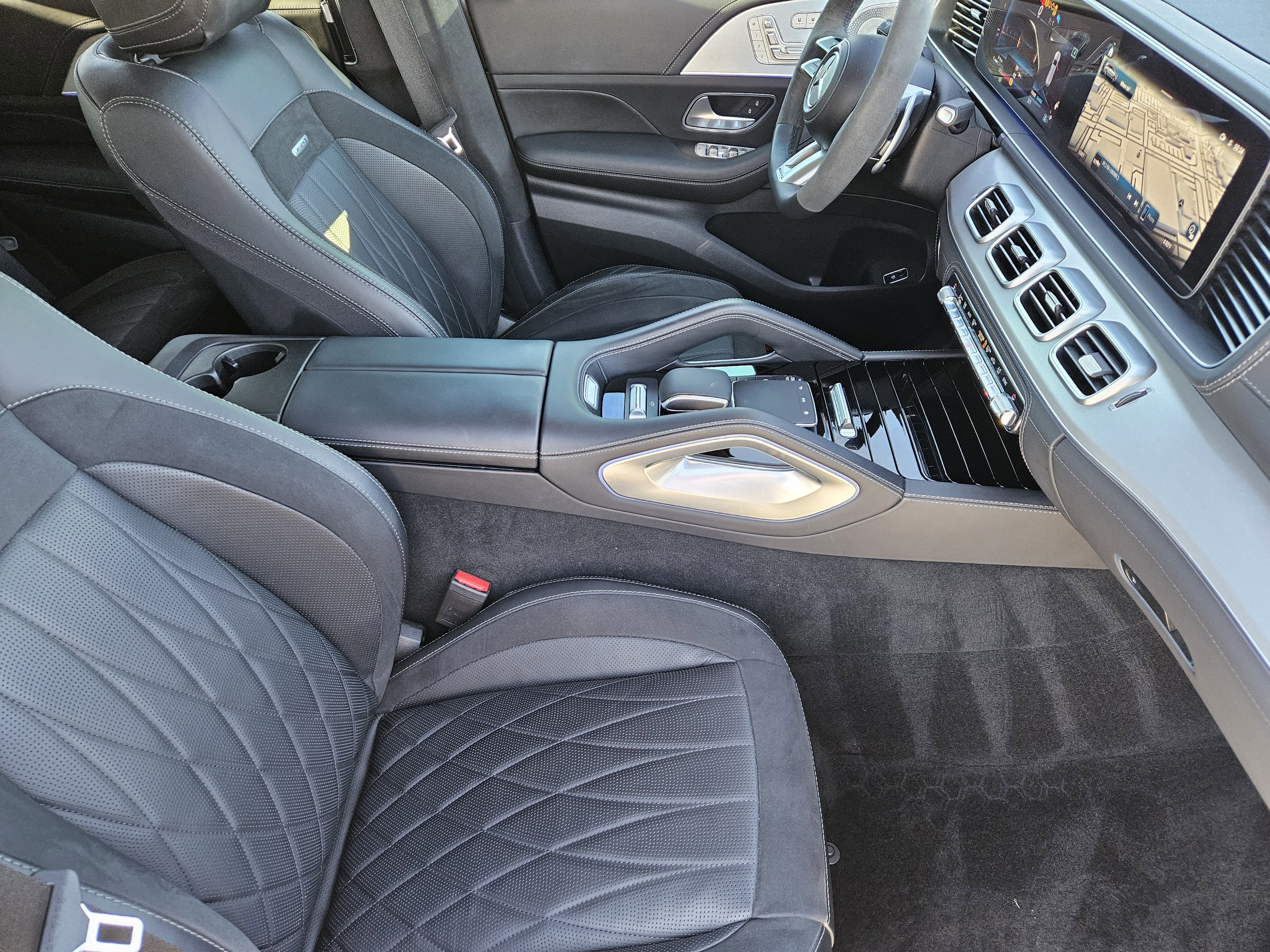 Used 2024 Mercedes-Benz GLS 63 AMG GLS 63 AMG image 14