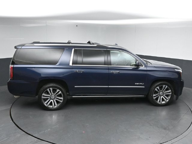 Used 2018 GMC Yukon XL Denali w/ Denali Ultimate Package AWD/4WD image 52