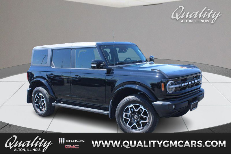 Used 2023 Ford Bronco Outer Banks AWD/4WD image 1