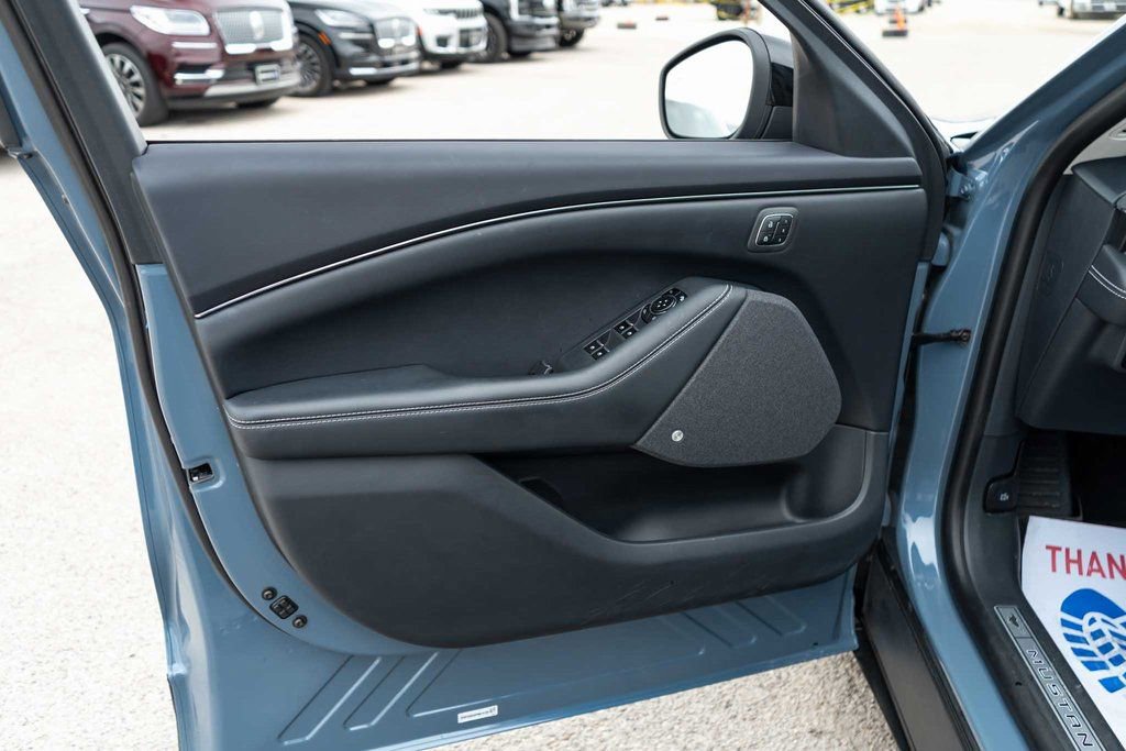 Used 2023 Ford Mustang Mach-E Premium image 11