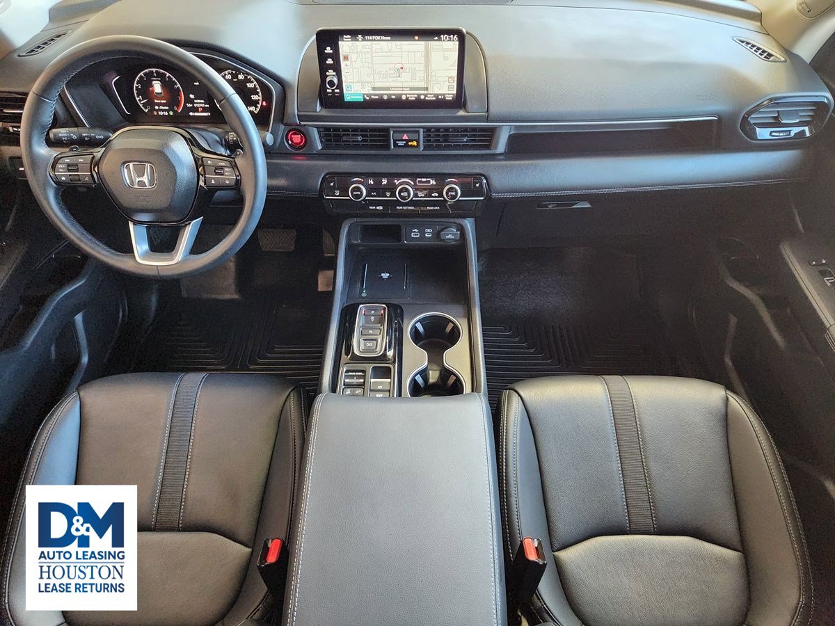 Used 2025 Honda Pilot Touring image 35