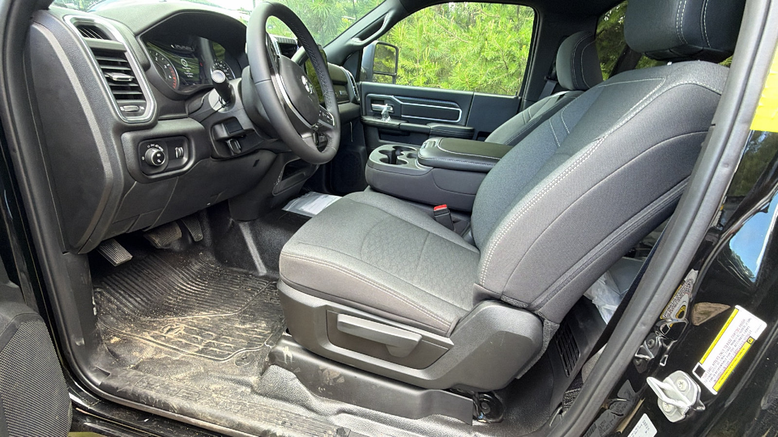 New 2025 RAM 5500 2WD Regular Cab image 17