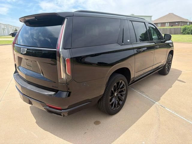 Certified 2024 Cadillac Escalade ESV Sport Platinum w/ LPO, ONYX Package AWD/4WD image 5