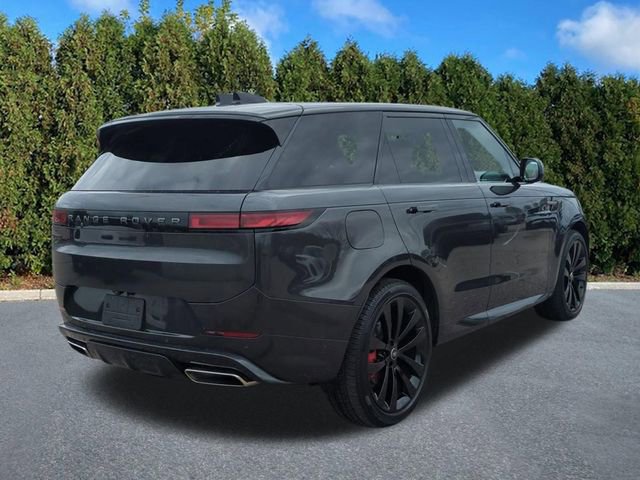 Used 2025 Land Rover Range Rover Sport Dynamic SE AWD/4WD image 4