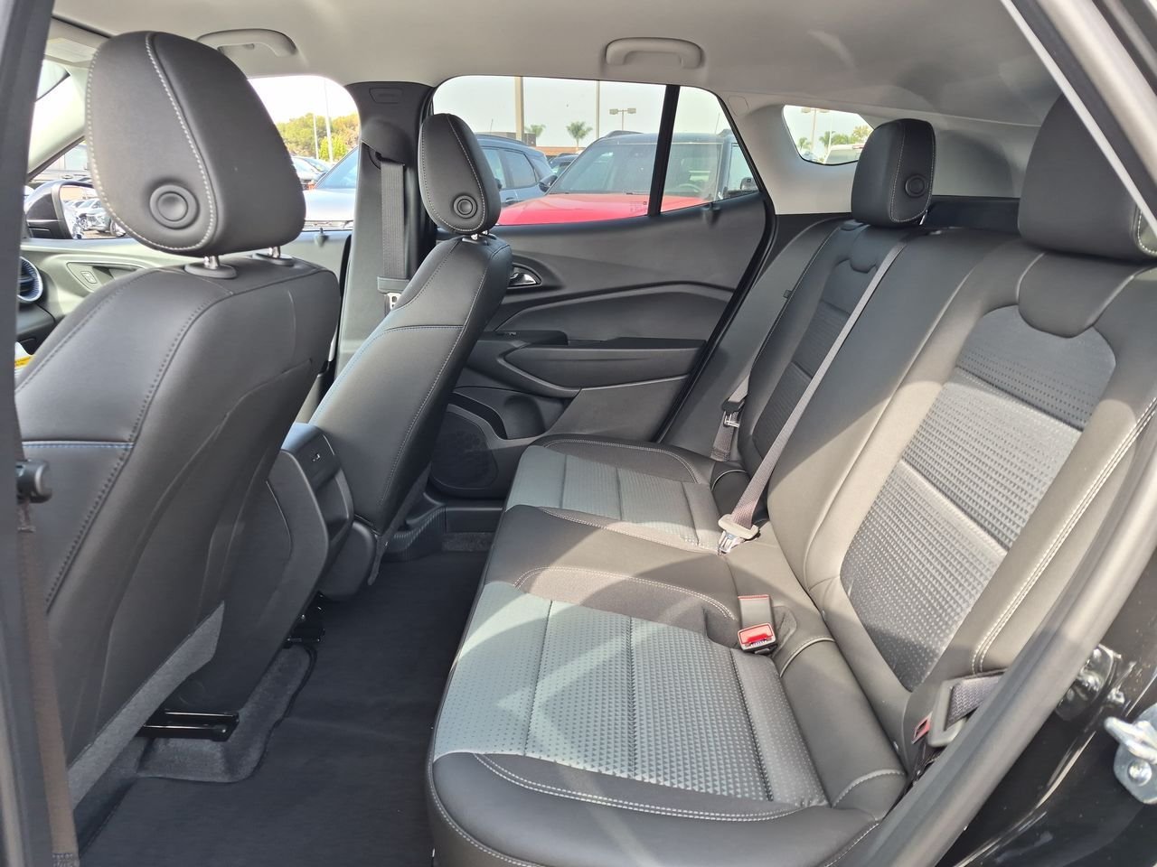 New 2026 Chevrolet Trax LT w/ Driver Confidence Package FWD image 25