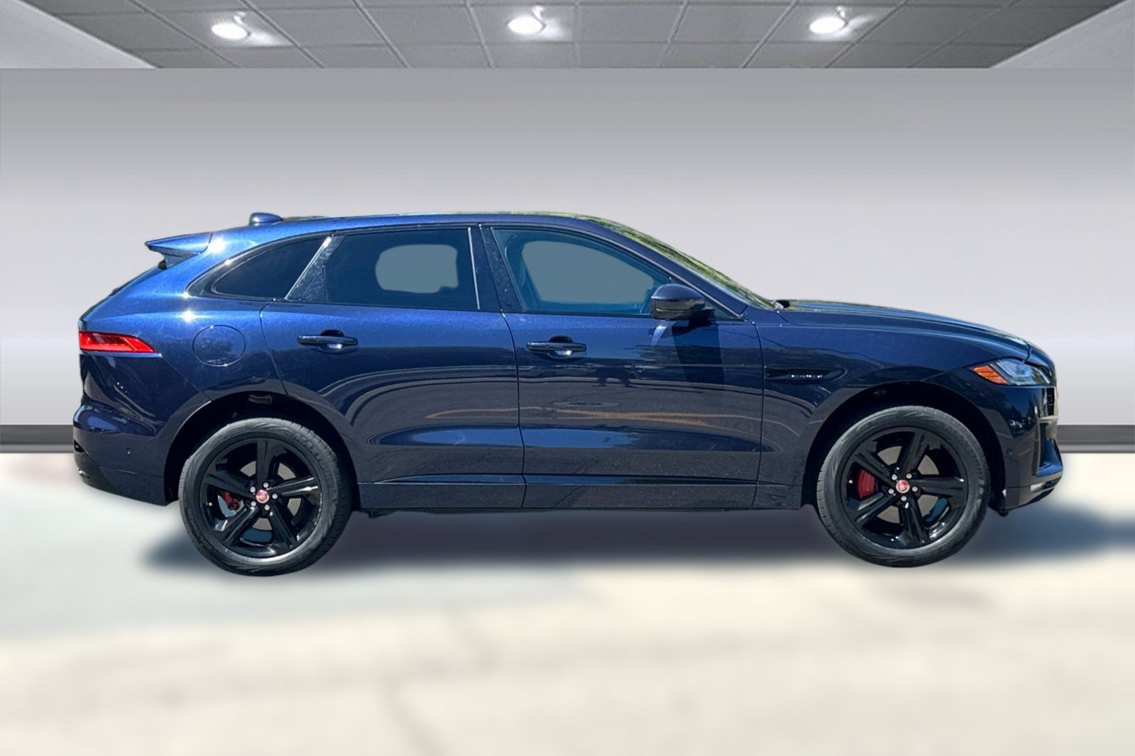 Used 2017 Jaguar F-PACE S AWD/4WD image 8