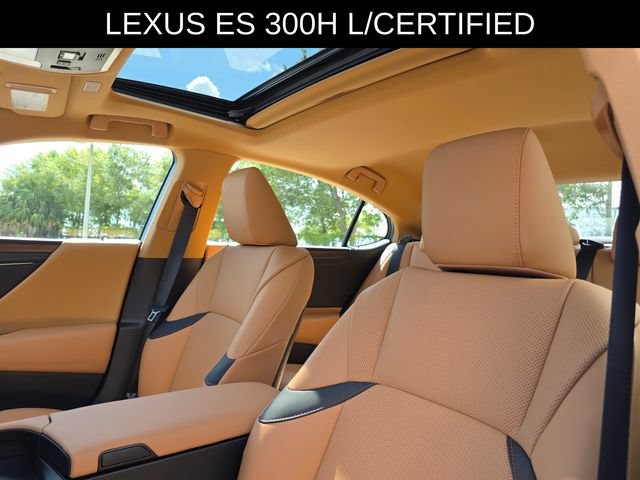Used 2025 Lexus ES 300h w/ Premium Package FWD image 21