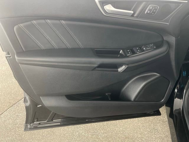 Used 2018 Ford Edge Sport w/ Cold Weather Package image 35