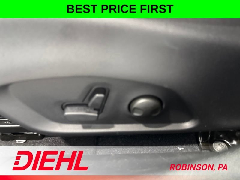 New 2026 Jeep Compass Trailhawk w/ Sun, Sound & Navigation Group AWD/4WD image 17