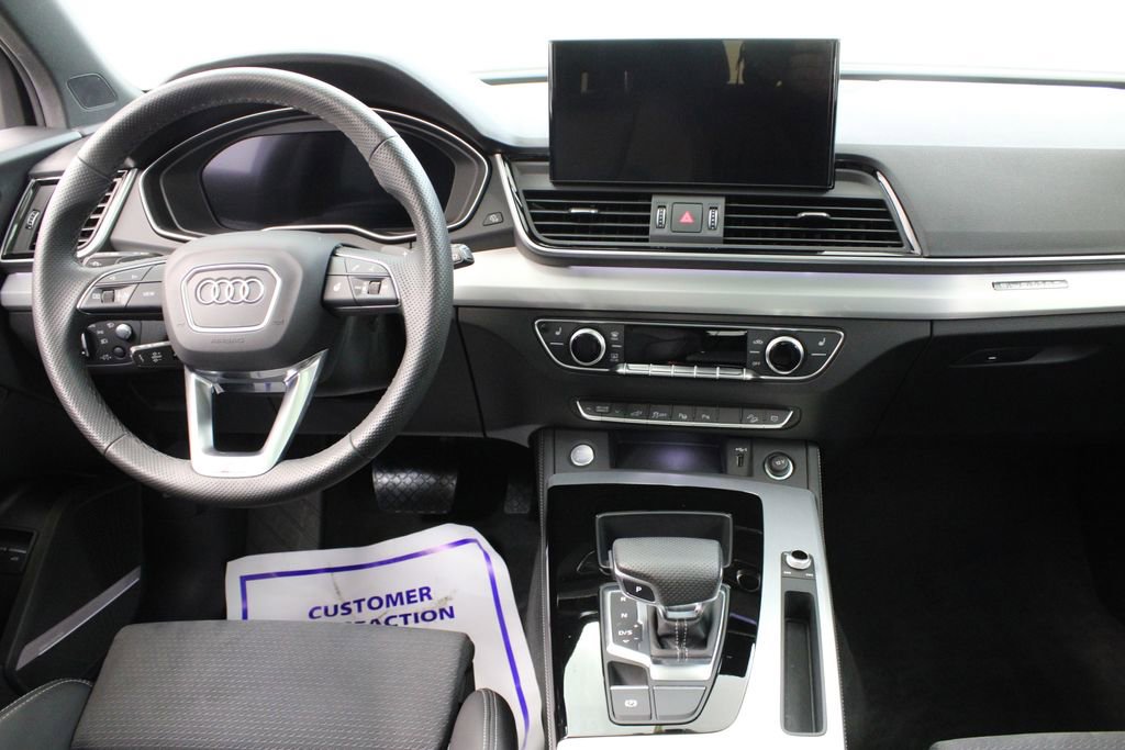 Certified 2024 Audi Q5 e Prestige image 8