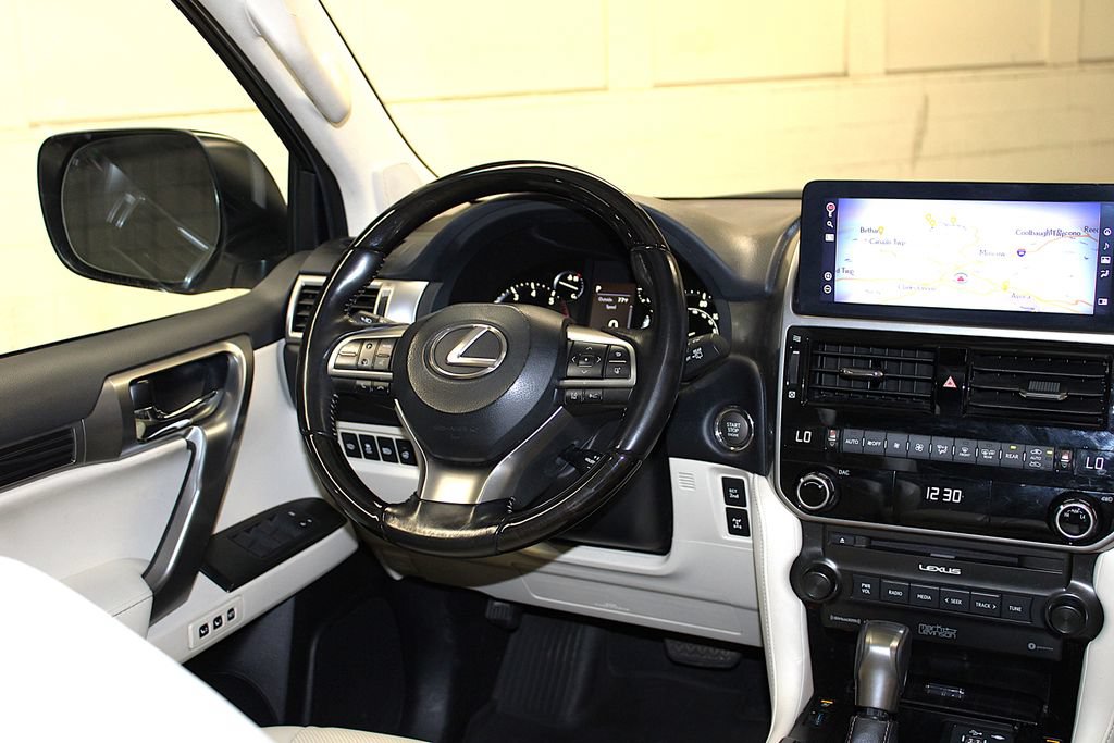 Used 2022 Lexus GX 460 Premium w/ Premium Plus Package AWD/4WD image 14