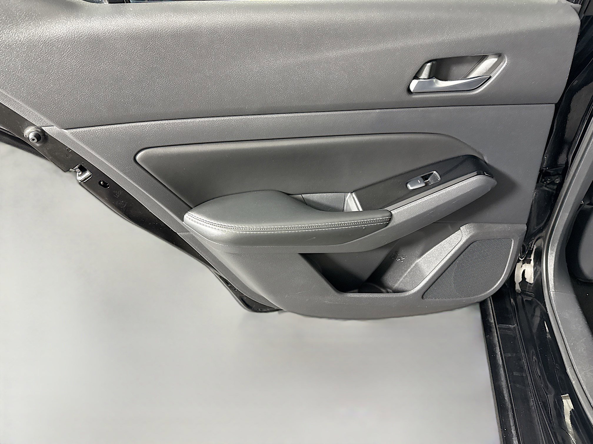 Used 2020 Nissan Altima 2.5 SV image 26