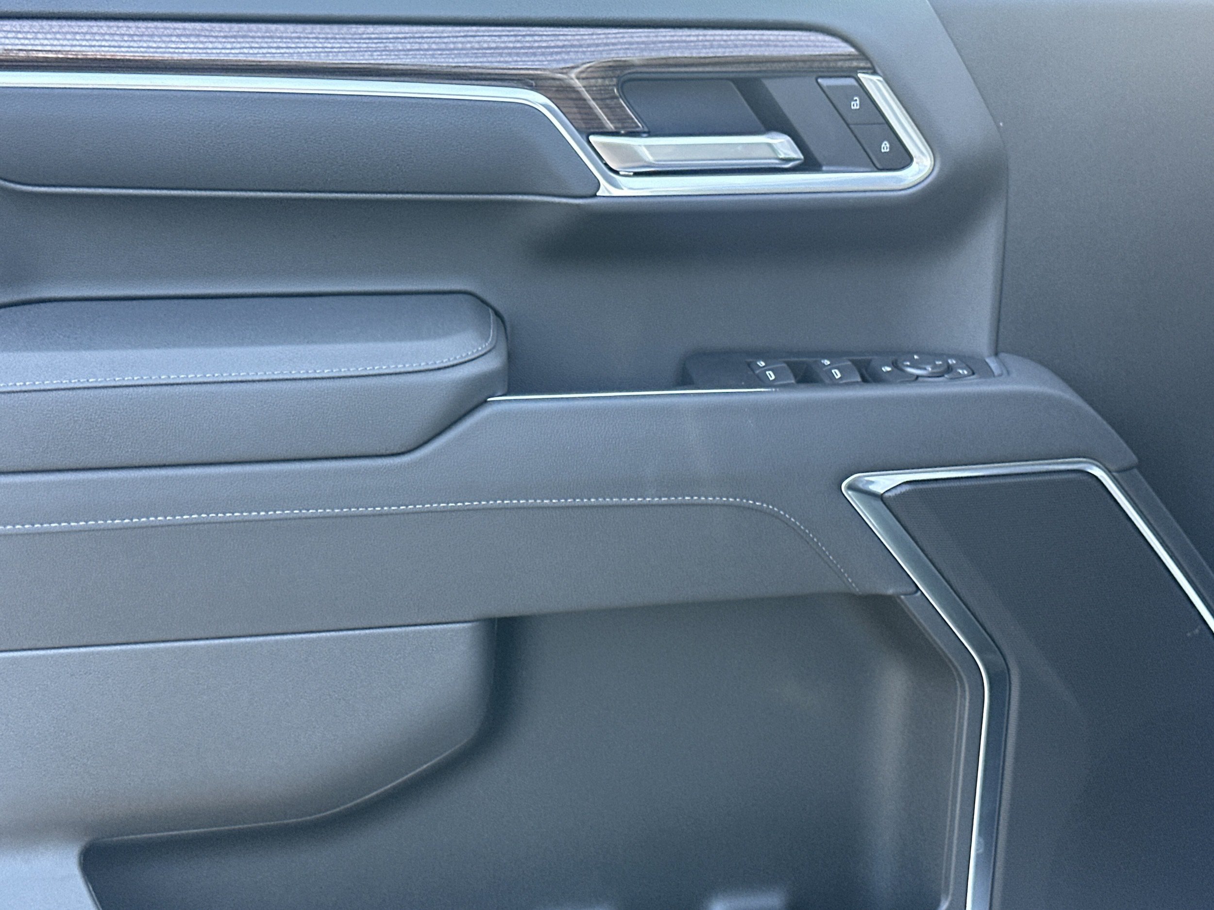 New 2026 Chevrolet Silverado 1500 RST AWD/4WD image 10