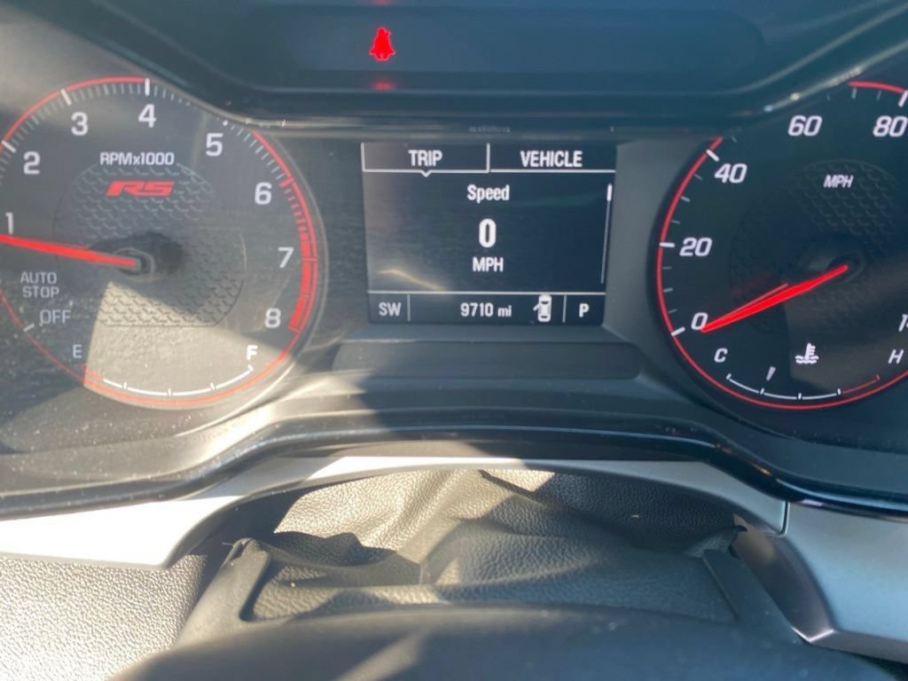 Used 2025 Chevrolet Trax RS FWD image 26