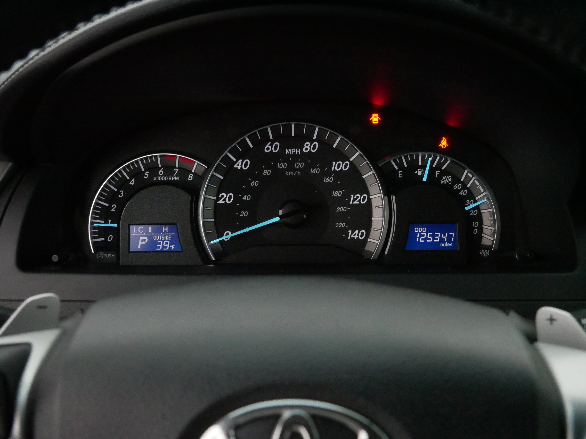 Used 2014 Toyota Camry L image 21